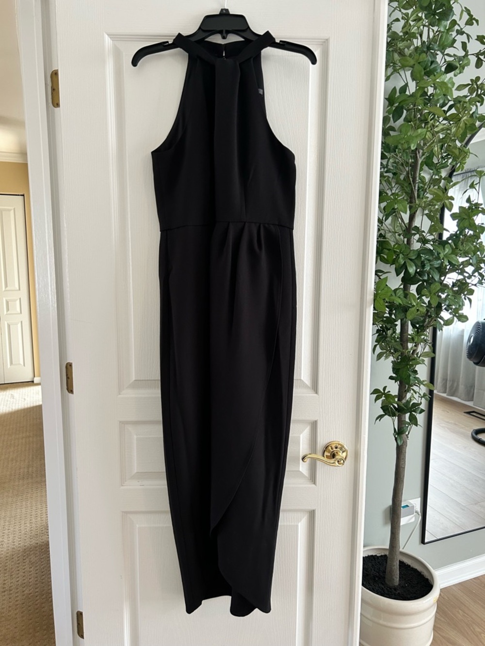 julia jordan Black Halter Maxi Dress